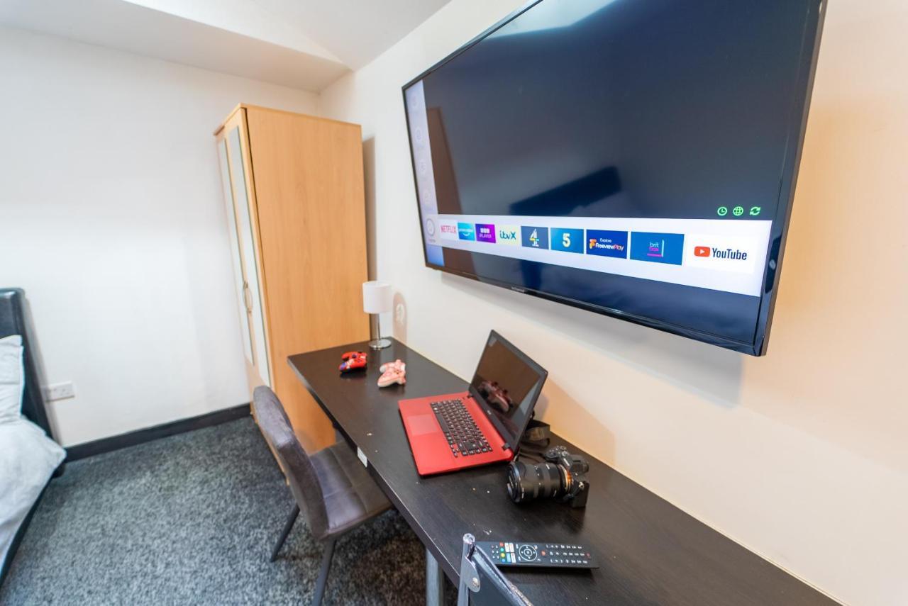 Staysa Equipped Studios Near Qe And Uob In Guesthouse Close To The City! Birmingham Quarto foto