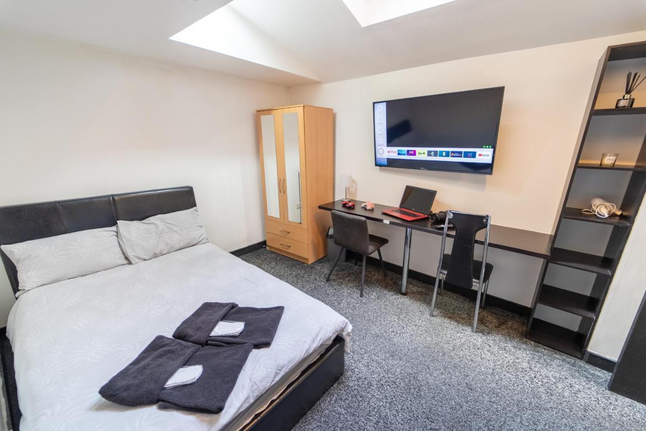 Staysa Equipped Studios Near Qe And Uob In Guesthouse Close To The City! Birmingham Quarto foto