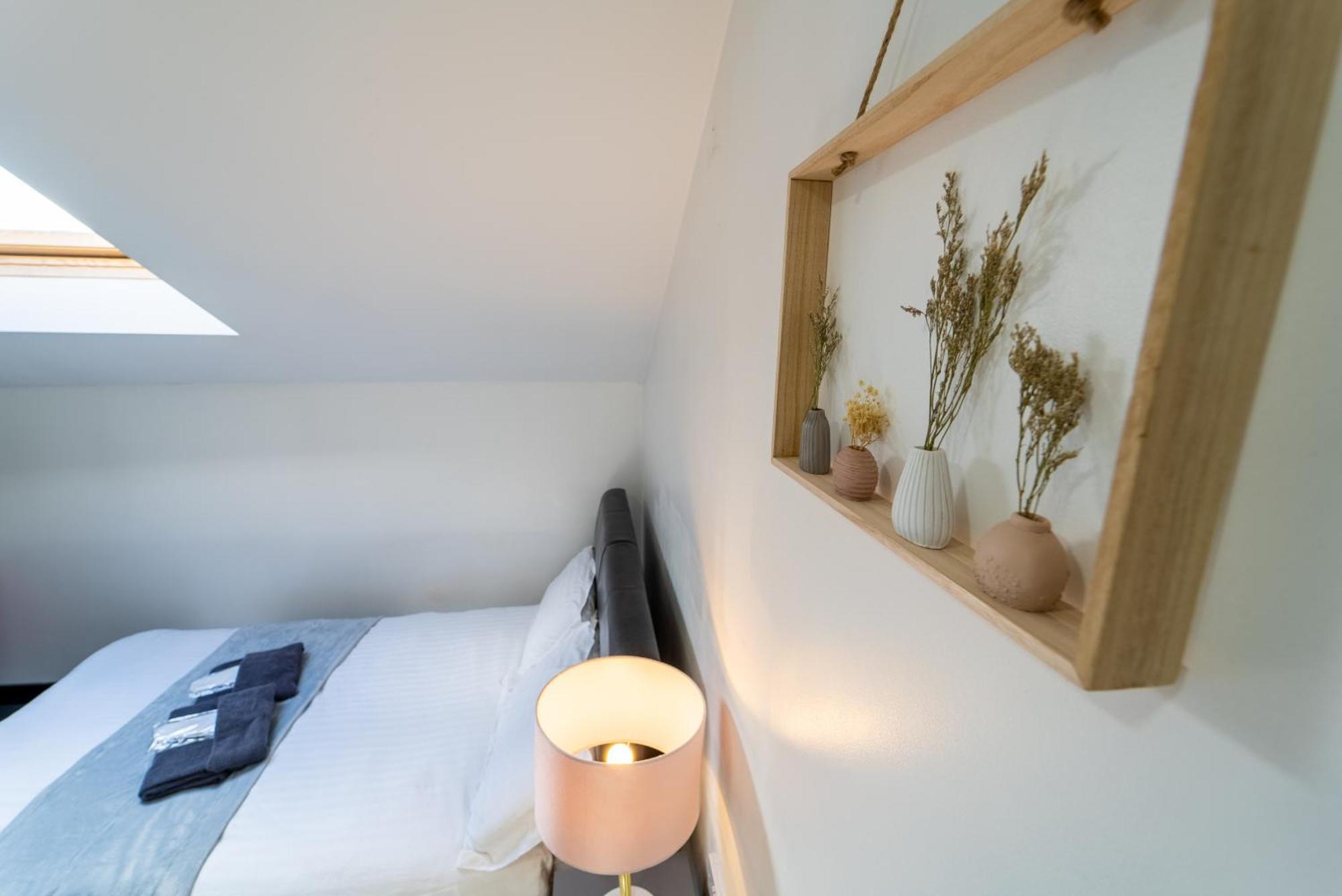 Staysa Equipped Studios Near Qe And Uob In Guesthouse Close To The City! Birmingham Quarto foto
