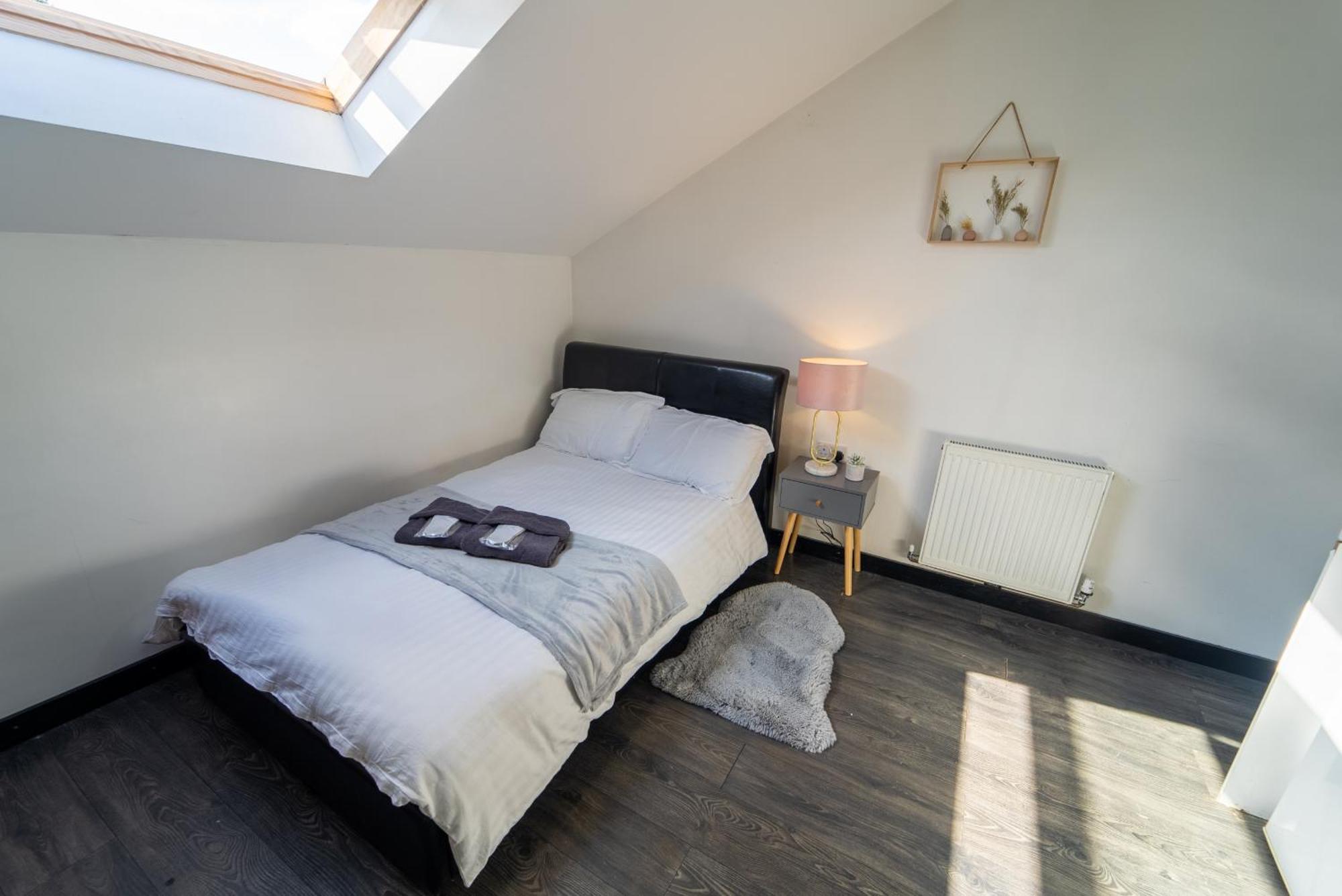 Staysa Equipped Studios Near Qe And Uob In Guesthouse Close To The City! Birmingham Quarto foto