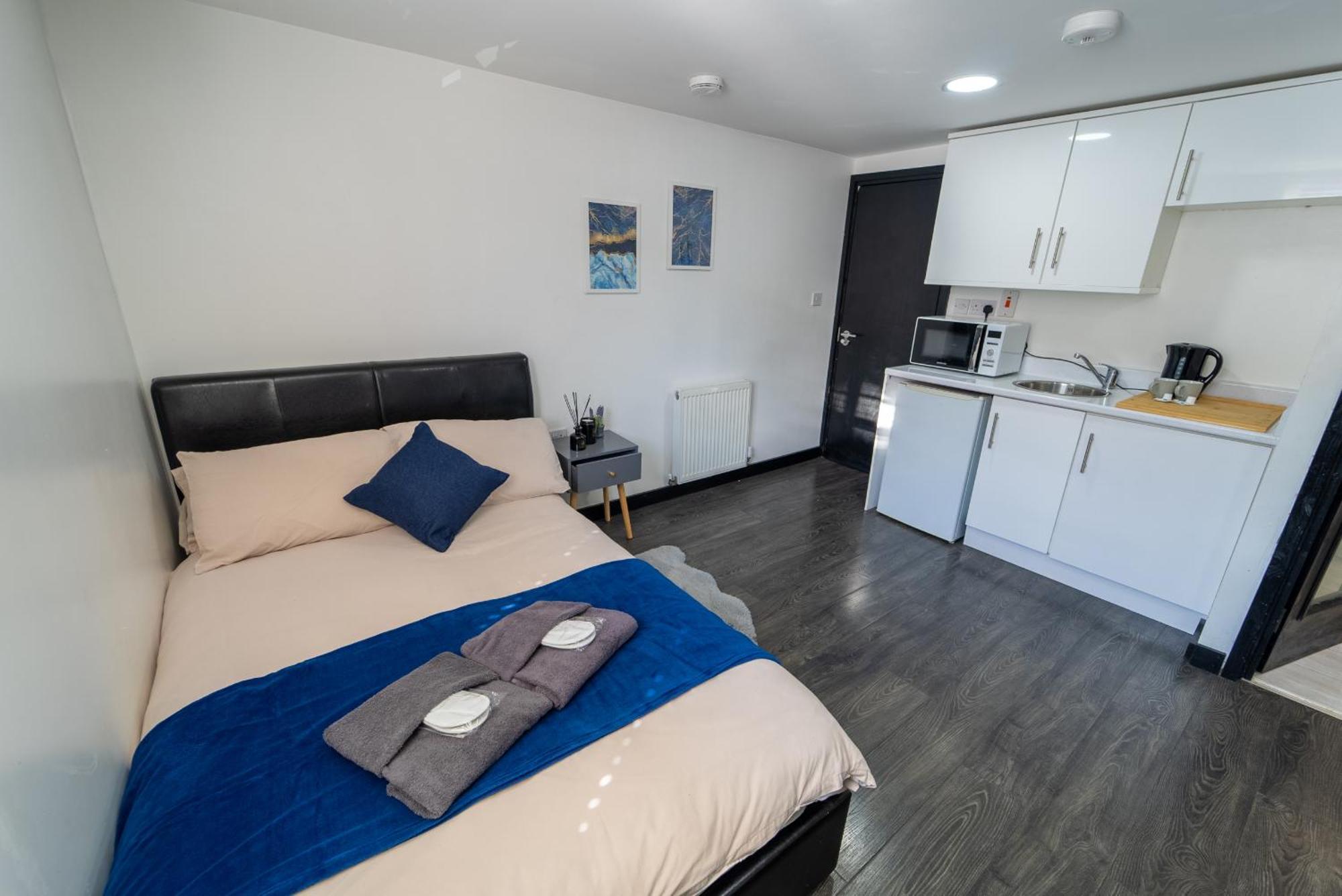 Staysa Equipped Studios Near Qe And Uob In Guesthouse Close To The City! Birmingham Quarto foto