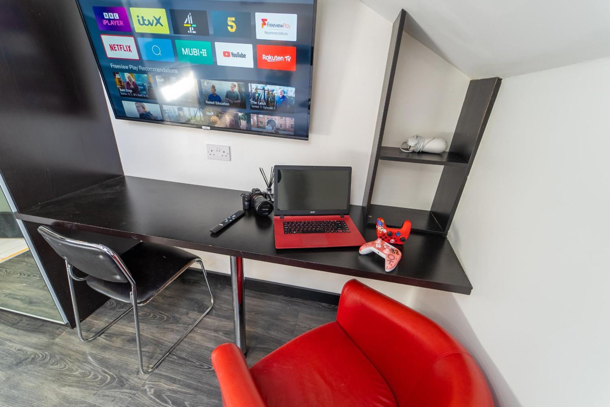 Staysa Equipped Studios Near Qe And Uob In Guesthouse Close To The City! Birmingham Quarto foto