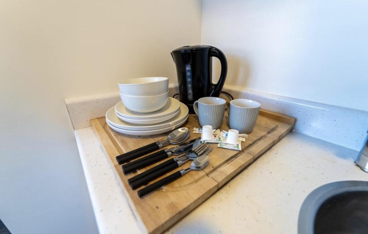 Staysa Equipped Studios Near Qe And Uob In Guesthouse Close To The City! Birmingham Exterior foto